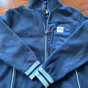 Kari Traa Full Zip fleece jacket with elasticized cuffs in Size Large